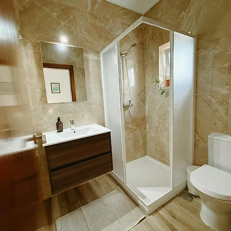Donothing House - - Baleal Ferrel (Leiria)