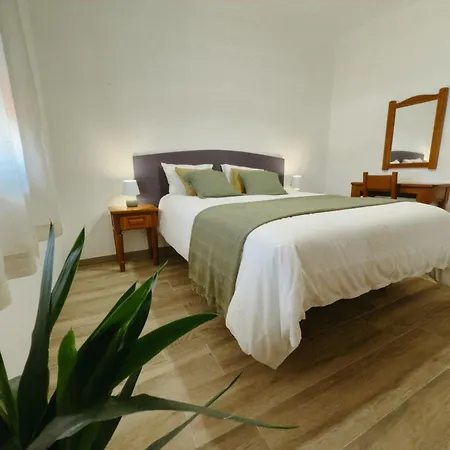 Guest house Donothing House - - Baleal *