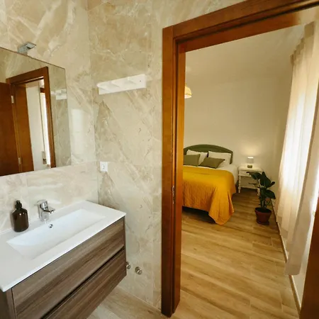 Guest house Donothing House - - Baleal