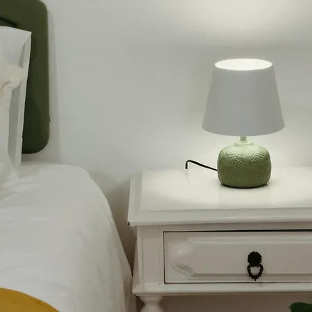 Guest house Donothing House - - Baleal *